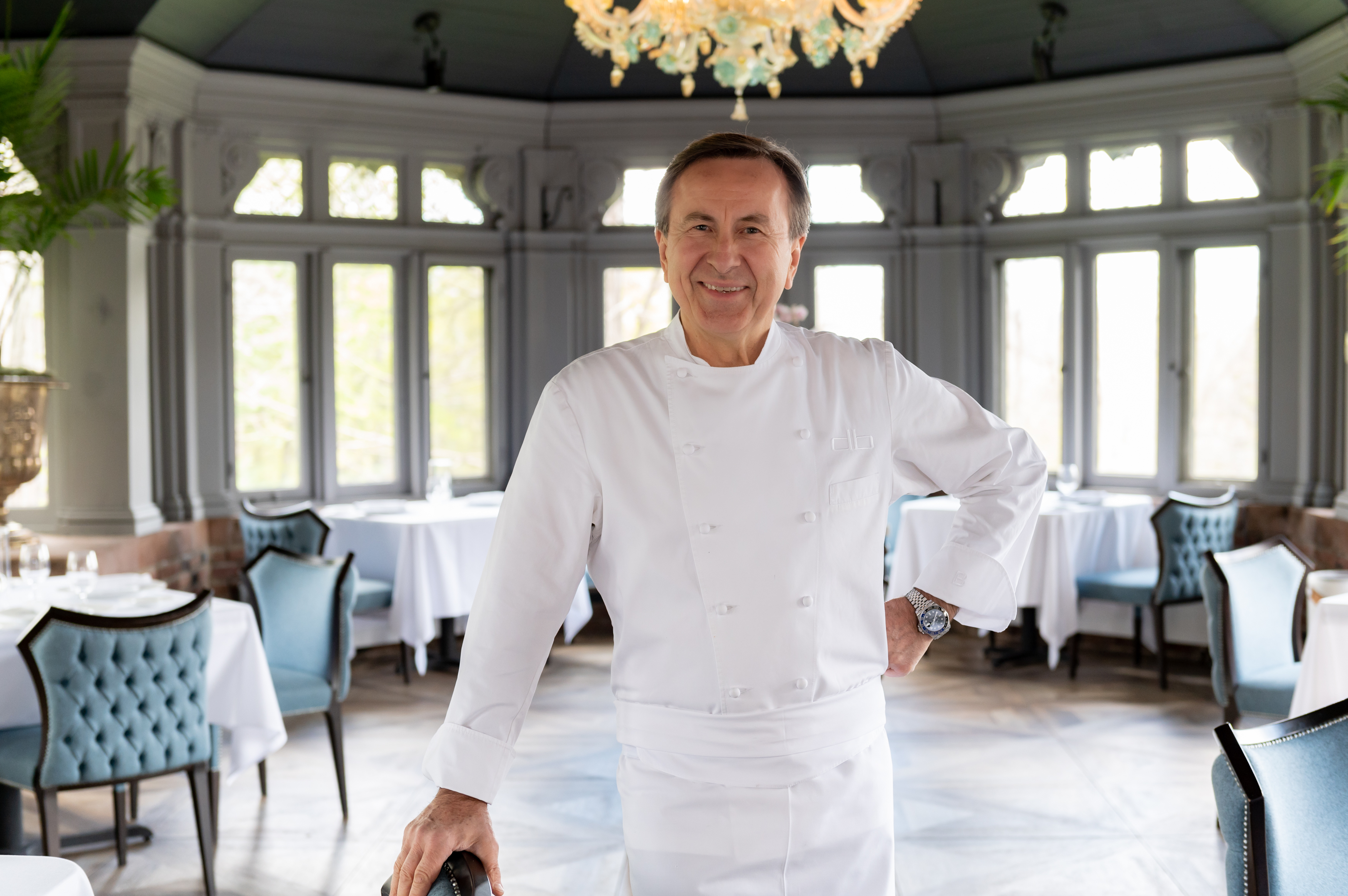 Le chef Daniel Boulud présente les installations de cuisine de son nouveau  restaurant Le Pavillon - Food & Sens
